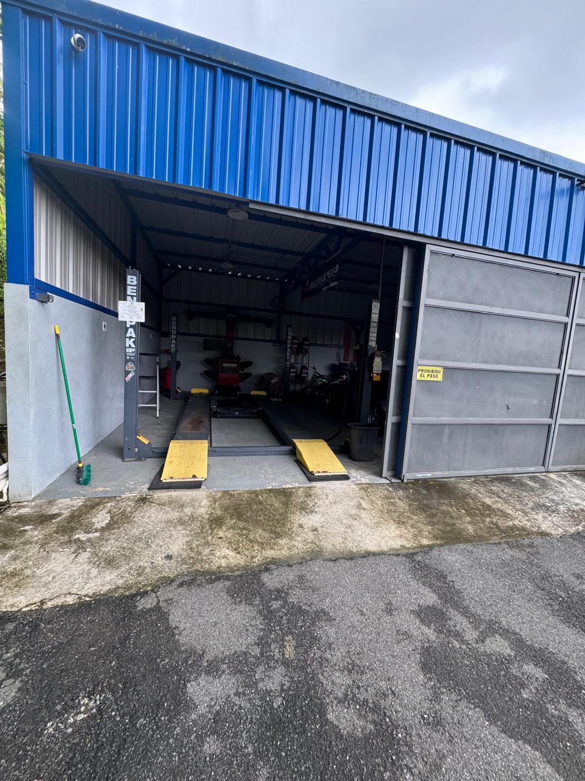 Gemelo Auto Repair_37