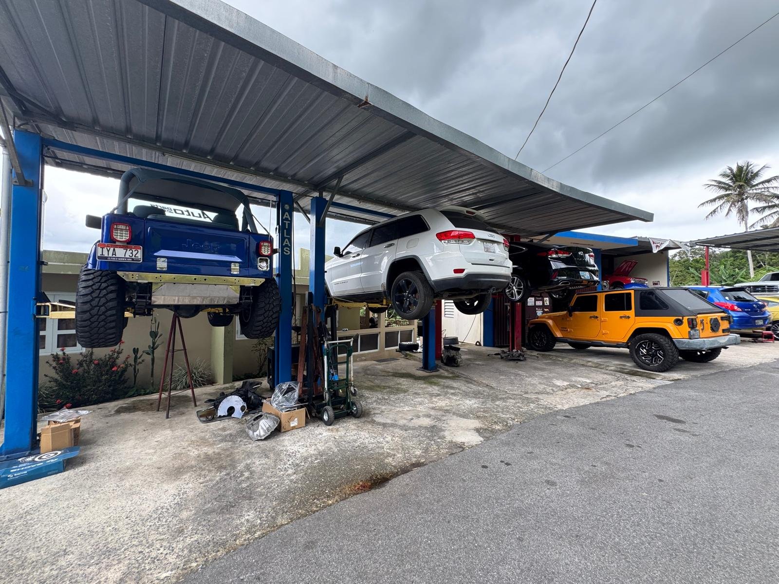 Gemelo Auto Repair_(12)